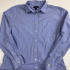 J Crew Women’s Size 6 Light Blue Stretch Cotton Button Down Shirt Style B6048